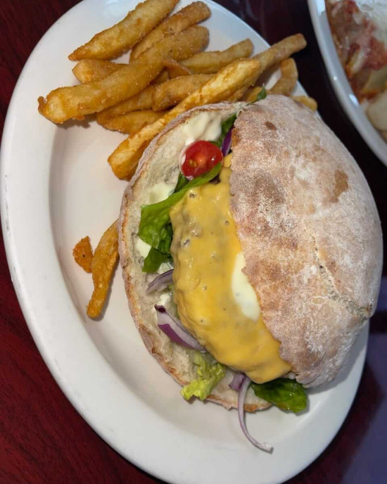 Cheeseburger + Fries